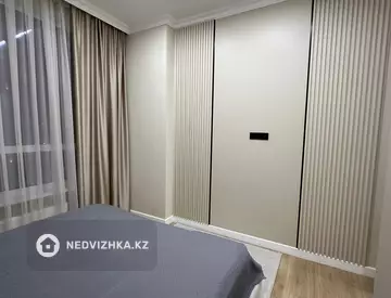 3-комнатная квартира, этаж 16 из 28, 73 м², На длительный срок