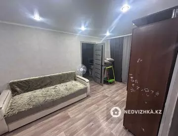 3-комнатная квартира, этаж 3 из 5, 43 м², На длительный срок