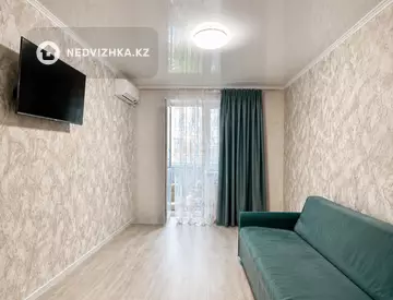 1-комнатная квартира, этаж 4 из 9, 42 м²