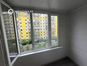 1-комнатная квартира, этаж 4 из 9, 42 м²