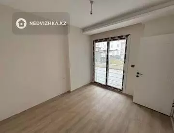 1-комнатная квартира, этаж 5 из 8, 39 м²