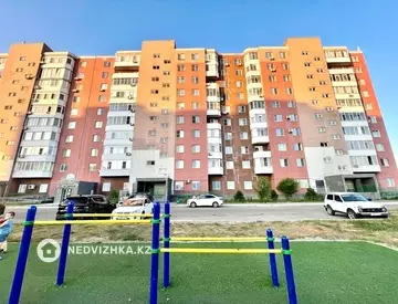 1-комнатная квартира, этаж 3 из 10, 40 м², На длительный срок
