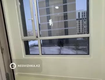 1-комнатная квартира, этаж 3 из 12, 40 м²