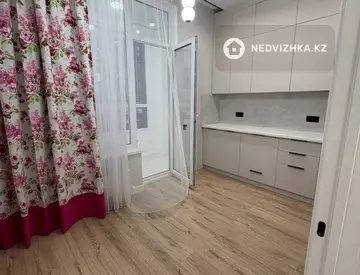 1-комнатная квартира, этаж 3 из 12, 40 м²