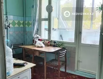3-комнатная квартира, этаж 5 из 9, 64 м²
