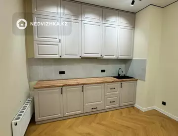 1-комнатная квартира, этаж 7 из 12, 40 м²