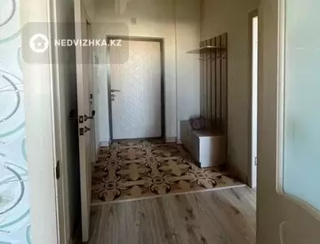 1-комнатная квартира, этаж 3 из 13, 42 м²