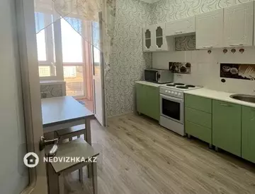 1-комнатная квартира, этаж 3 из 13, 42 м²