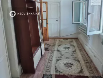 7-комнатный дом, 7.5 соток, 100 м²
