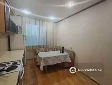 1-комнатная квартира, этаж 6 из 10, 38 м²
