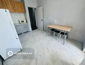 1-комнатная квартира, этаж 2 из 10, 42 м²
