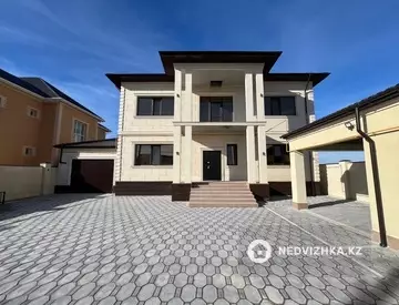 9-комнатный дом, 6 соток, 440 м²