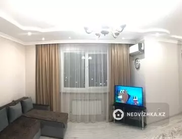 2-комнатная квартира, этаж 15 из 25, 72 м², На длительный срок