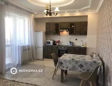2-комнатная квартира, этаж 15 из 25, 72 м², На длительный срок