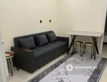 2-комнатная квартира, этаж 6 из 9, 46 м², На длительный срок