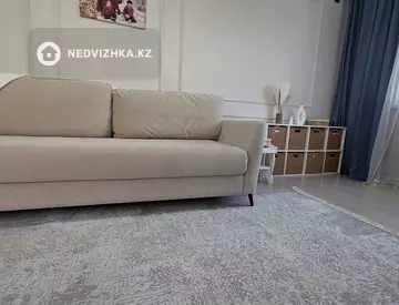 2-комнатная квартира, этаж 12 из 13, 77 м²