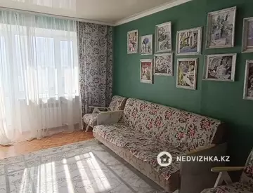 2-комнатная квартира, этаж 3 из 4, 49 м², На длительный срок