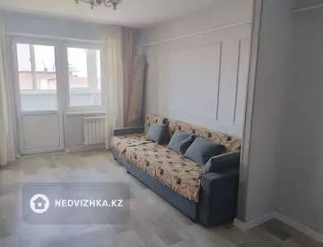 1-комнатная квартира, этаж 4 из 9, 39 м²