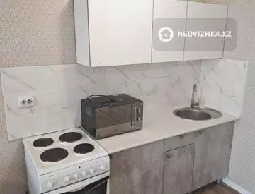 1-комнатная квартира, этаж 3 из 24, 43 м²