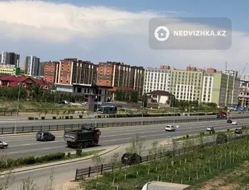 1-комнатная квартира, этаж 3 из 12, 38 м²