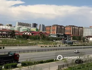 1-комнатная квартира, этаж 3 из 12, 38 м²