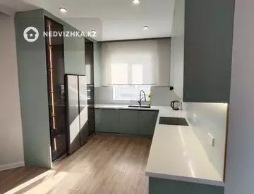 4-комнатный дом, 10 соток, 304 м²