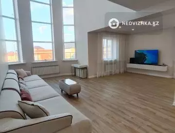 4-комнатный дом, 10 соток, 304 м²
