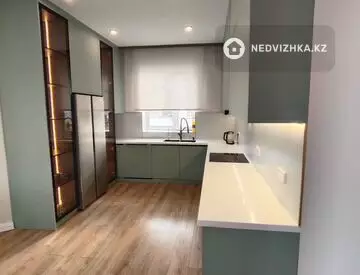 4-комнатный дом, 10 соток, 304 м²