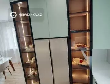 4-комнатный дом, 10 соток, 304 м²