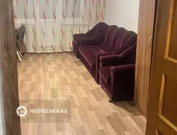 2-комнатная квартира, этаж 3 из 5, 45 м²
