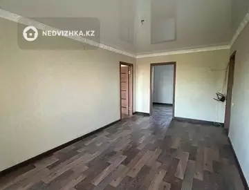 4-комнатная квартира, этаж 4 из 5, 87 м²