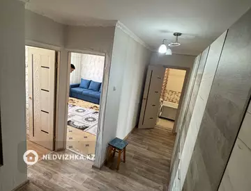 2-комнатная квартира, этаж 4 из 5, 52 м²