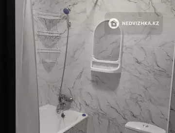 2-комнатная квартира, этаж 3 из 5, 43 м², На длительный срок