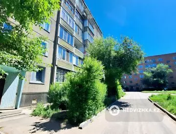 2-комнатная квартира, этаж 3 из 6, 55 м²