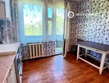 2-комнатная квартира, этаж 3 из 6, 55 м²