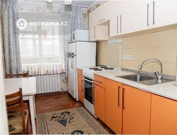 2-комнатная квартира, этаж 1 из 12, 50 м²