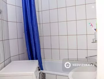 2-комнатная квартира, этаж 1 из 12, 50 м²