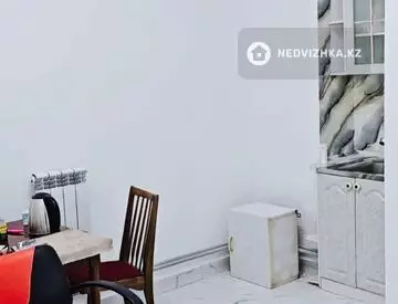 2-комнатная квартира, этаж 1 из 9, 40 м²
