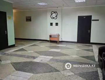 Офис, этаж 1 из 2, 20 м², На длительный срок