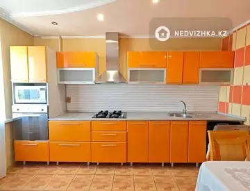 4-комнатная квартира, этаж 7 из 9, 80 м²