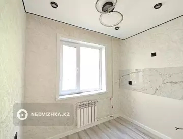2-комнатная квартира, этаж 3 из 5, 48 м²