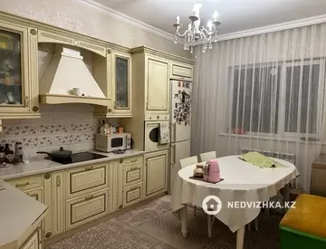 4-комнатная квартира, этаж 2 из 14, 112 м²