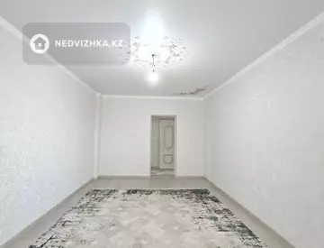 3-комнатная квартира, этаж 10 из 12, 90 м², На длительный срок