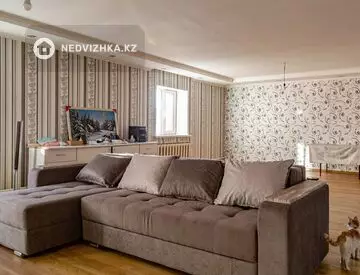 5-комнатная часть дома, 5 соток, 250 м², На длительный срок