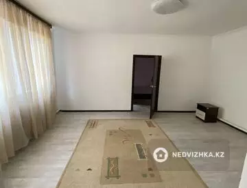 4-комнатный дом, 3 соток, 108 м², На длительный срок