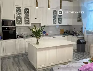 6-комнатный дом, 10 соток, 965 м²