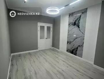 1-комнатная квартира, этаж 4 из 9, 43 м²