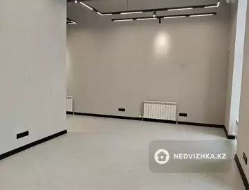 Офис, Салон и др., этаж 1, 125 м², На длительный срок