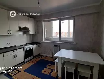 1-комнатная квартира, этаж 9 из 10, 42 м², На длительный срок