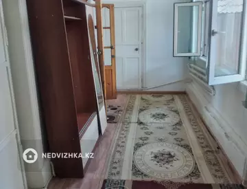 7-комнатный дом, 7.5 соток, 100 м²